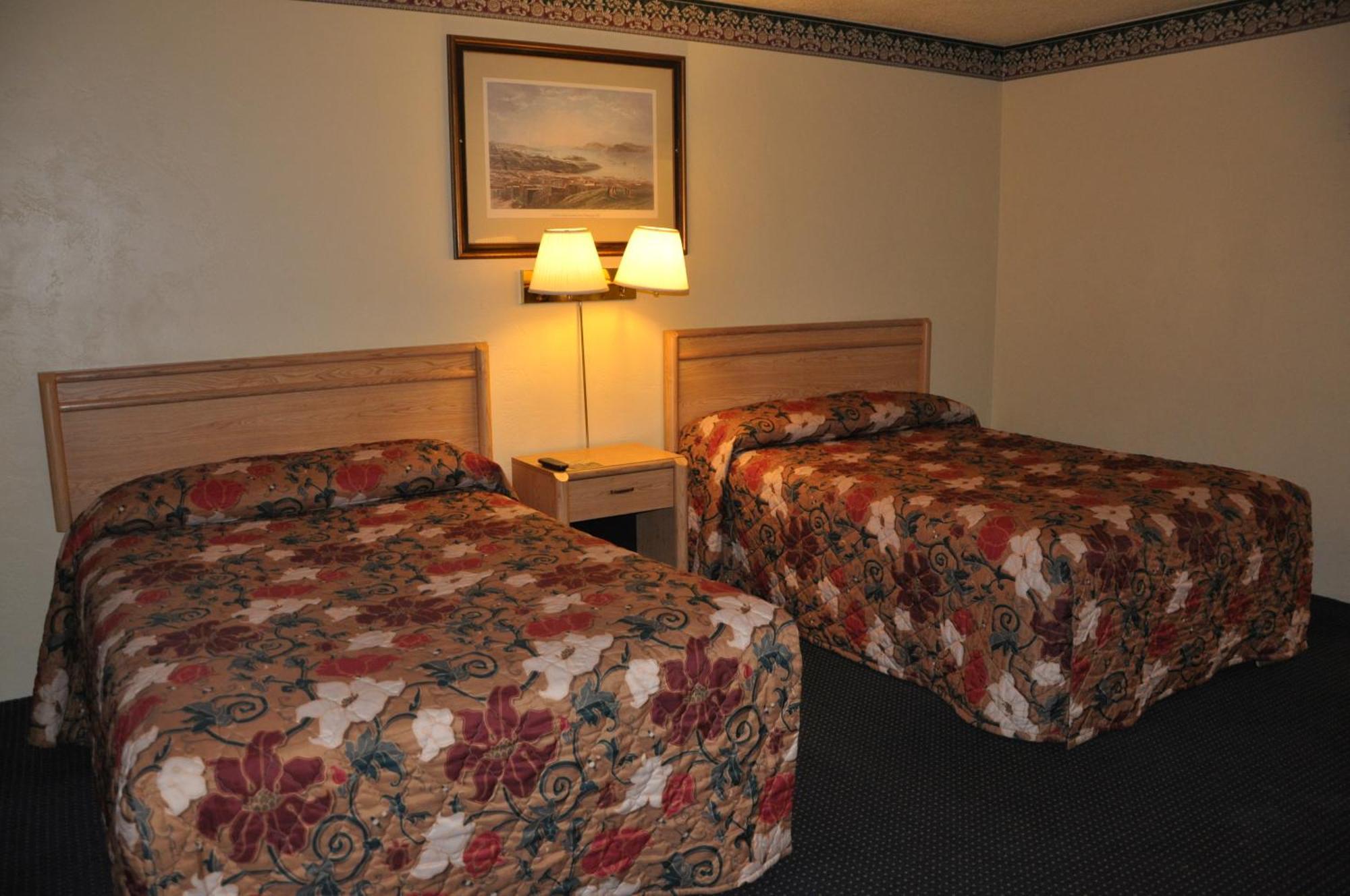 Travelers Inn Manteca Habitación foto